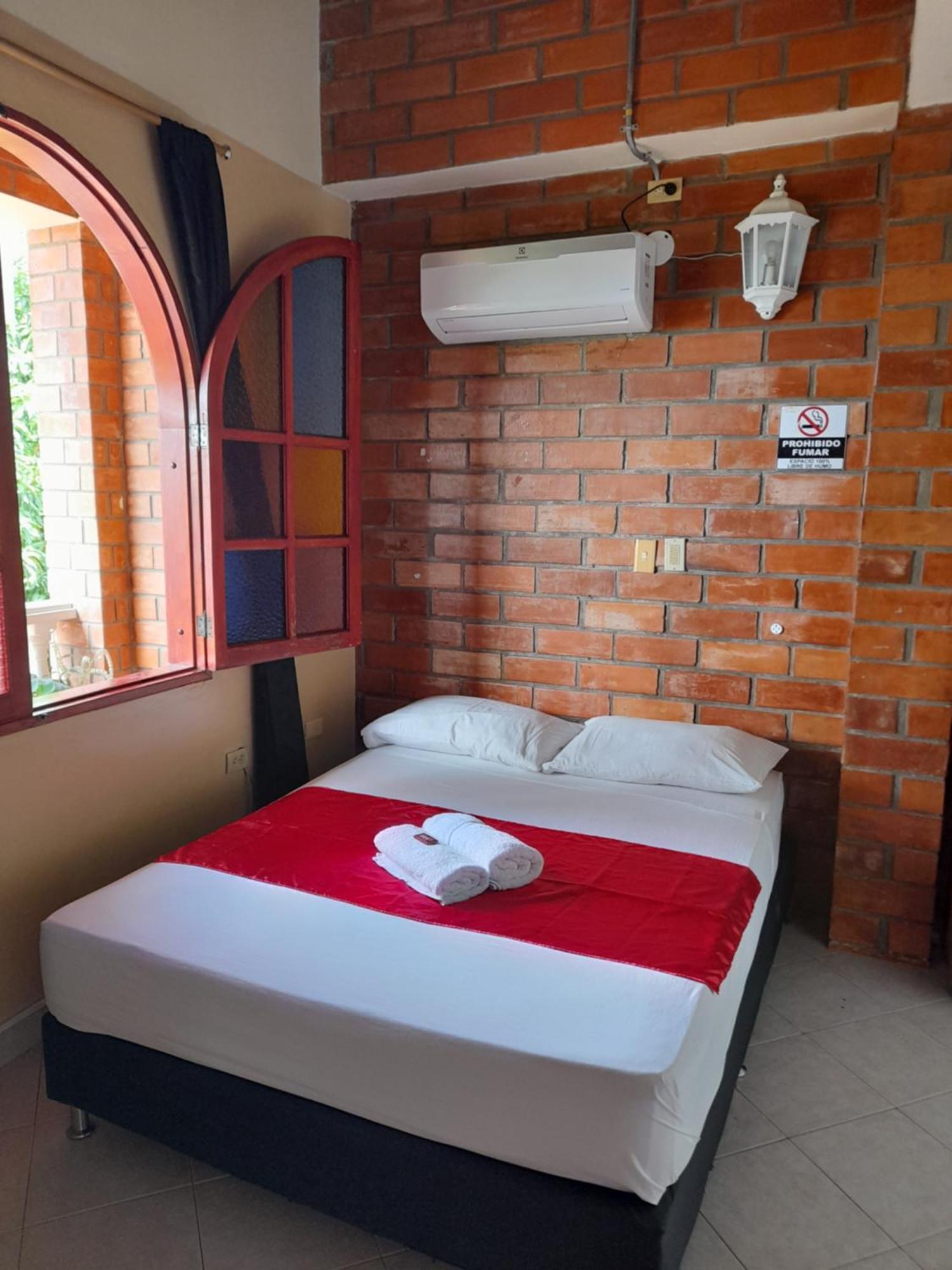 Hotel Boutique Los Gentiles Santa Fe de Antioquia Chambre photo